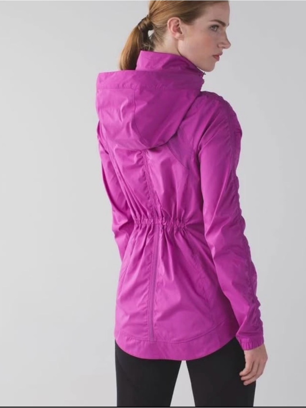 Rare Lululemon Gather & Sprint jacket in Ultra Violet, with reflective strip